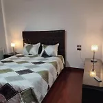 Newly Refurbished 3 Bed Apartment