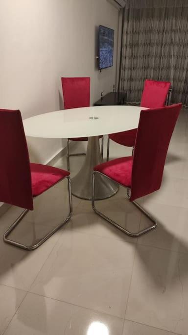 Newly Refurbished 3 Bed * Cairo